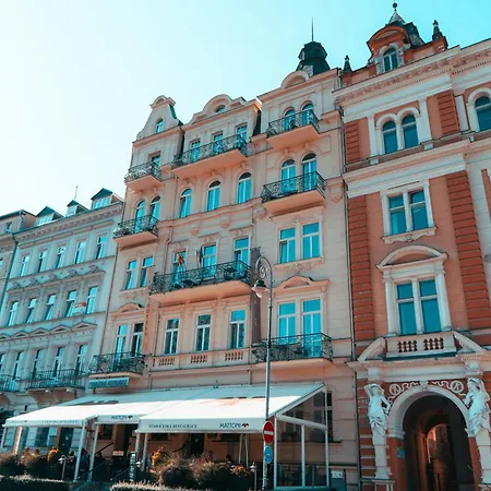 Romania 3* Karlovy Vary